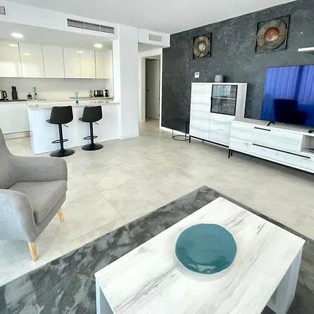 Seascape Luxury Apartment